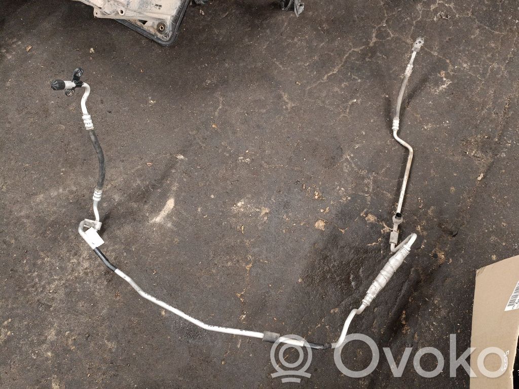 BMW 3 E90 E91 Air conditioning (A/C) pipe/hose 