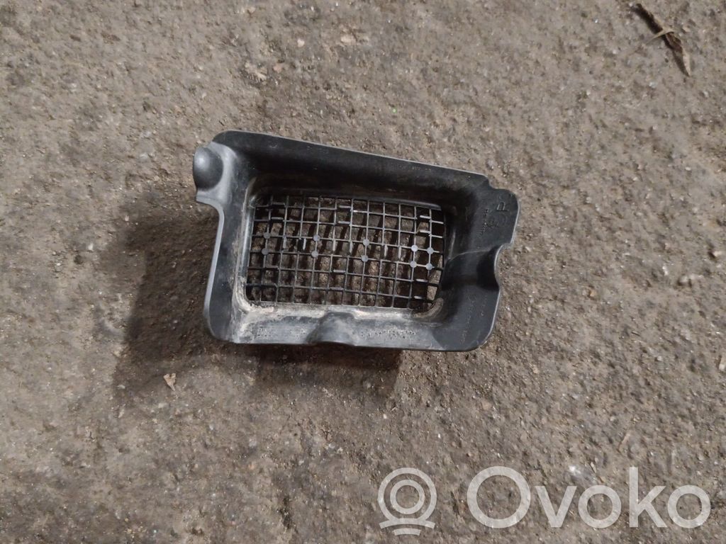 BMW 3 E90 E91 Other engine bay part 