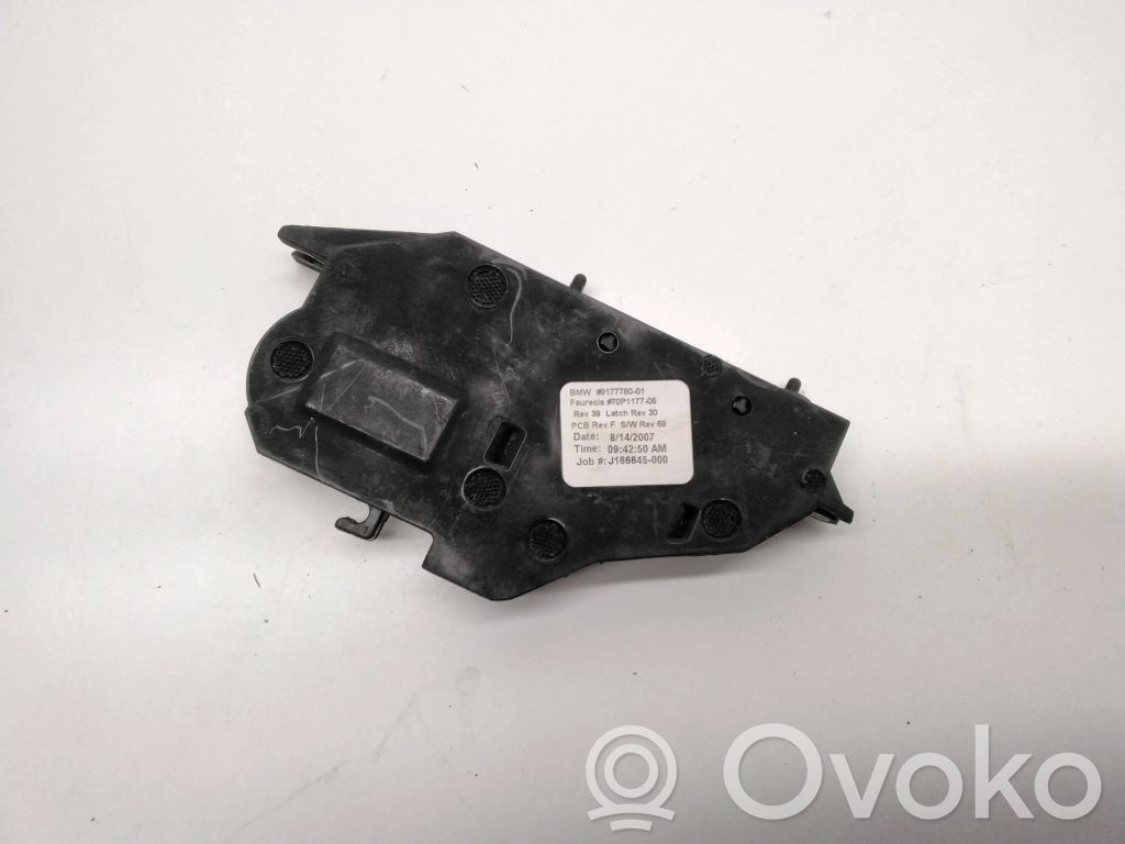 BMW X5 E70 Daiktadėžės (bordačioko) spyna 