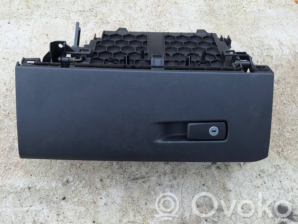 BMW X1 F48 F49 Glove box 