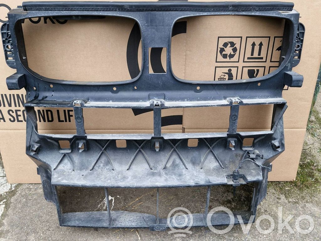 BMW X5 E70 Radiatorių panelė 