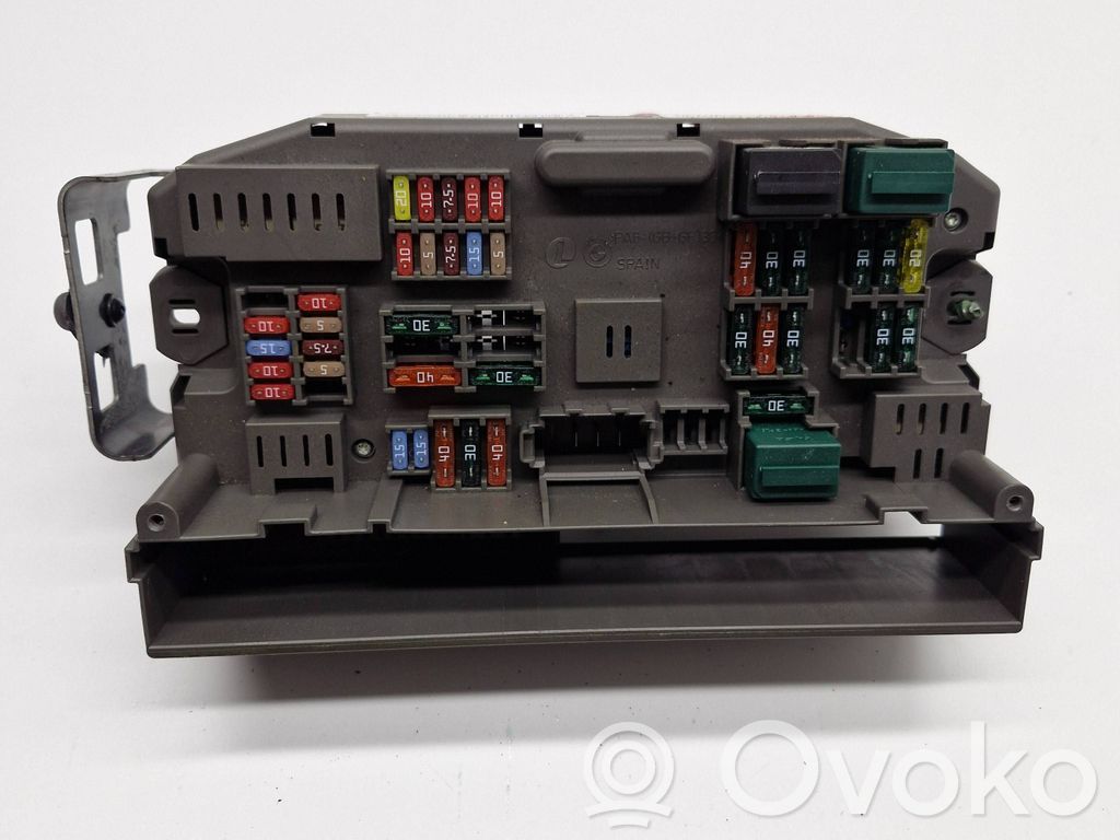 BMW X5 E70 Fuse module 
