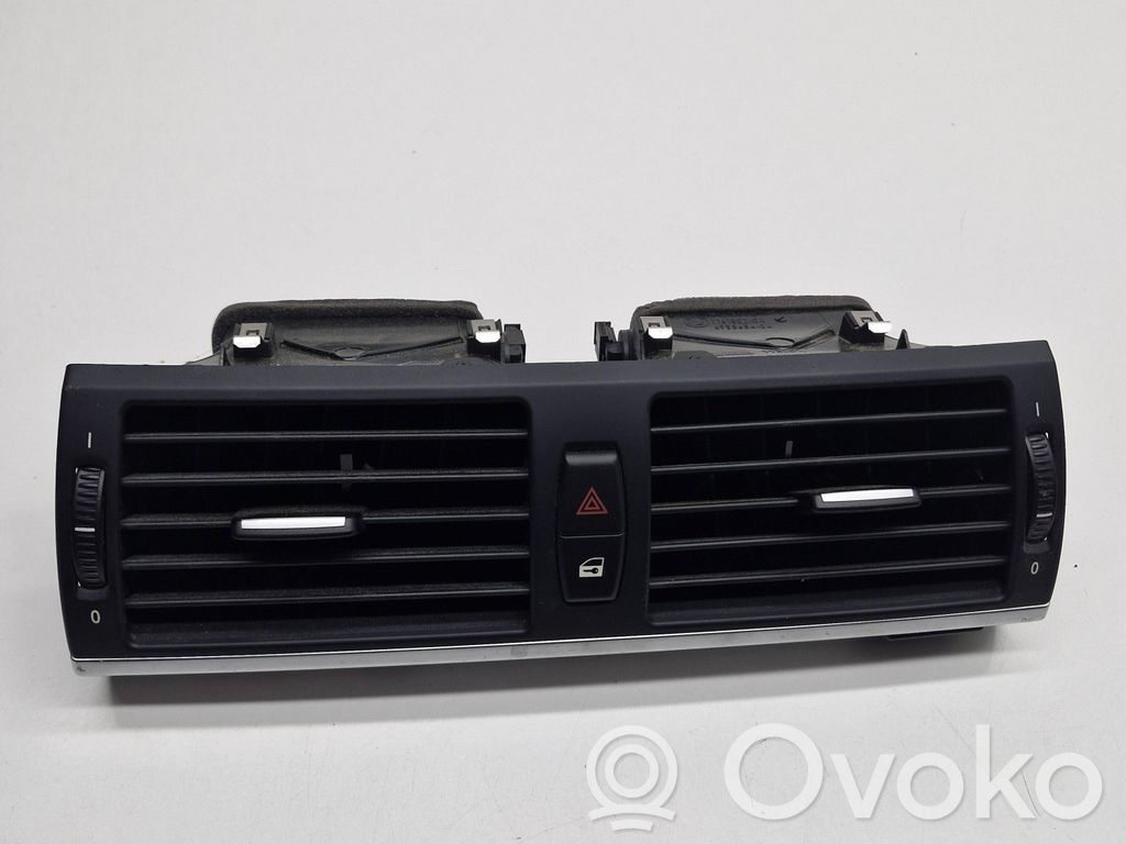 BMW X5 E70 Centrinės oro grotelės 