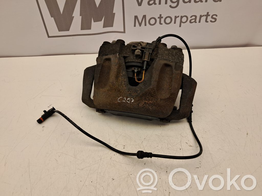 Mercedes-Benz E C207 W207 Caliper de freno delantero 