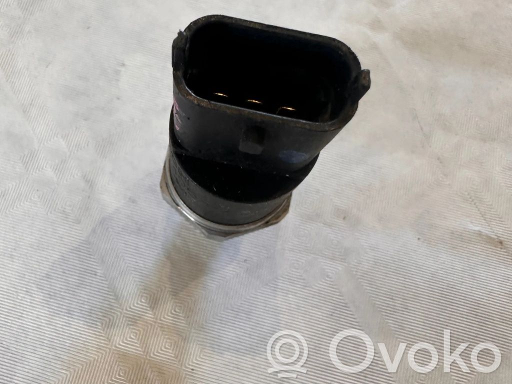BMW 5 E39 Kraftstoffdrucksensor 