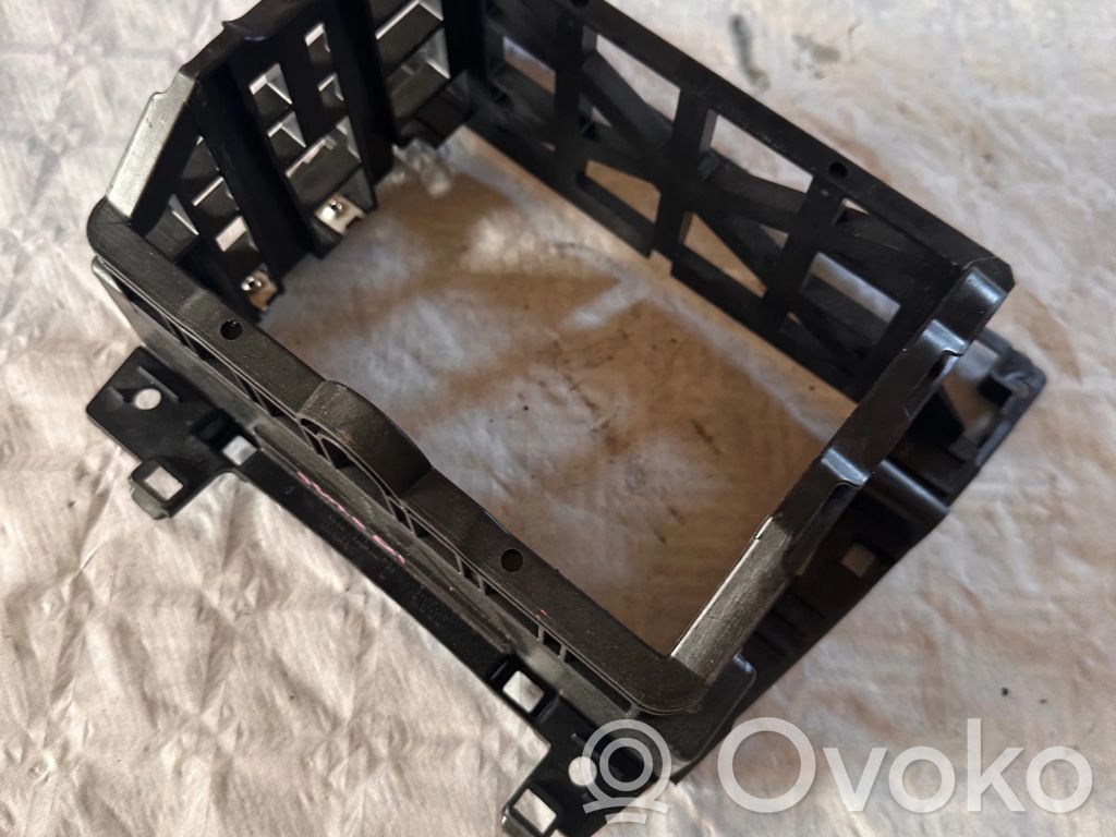 BMW 5 E60 E61 Radio/GPS head unit trim 