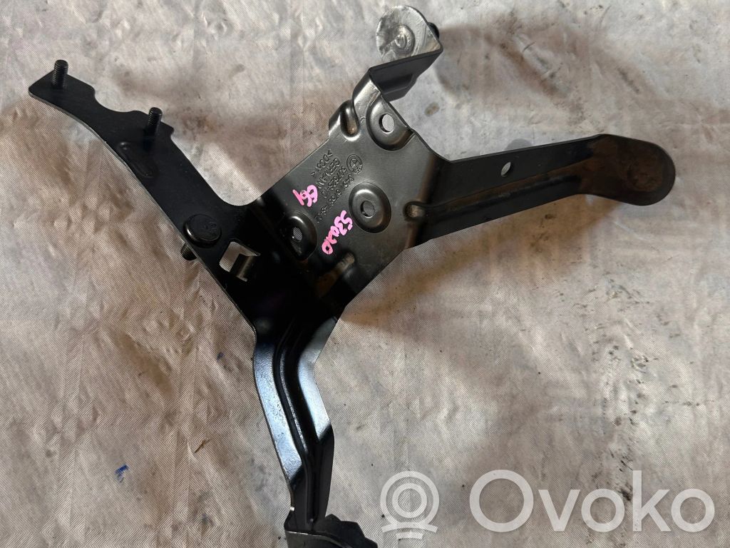 BMW 5 E60 E61 Support bolc ABS 