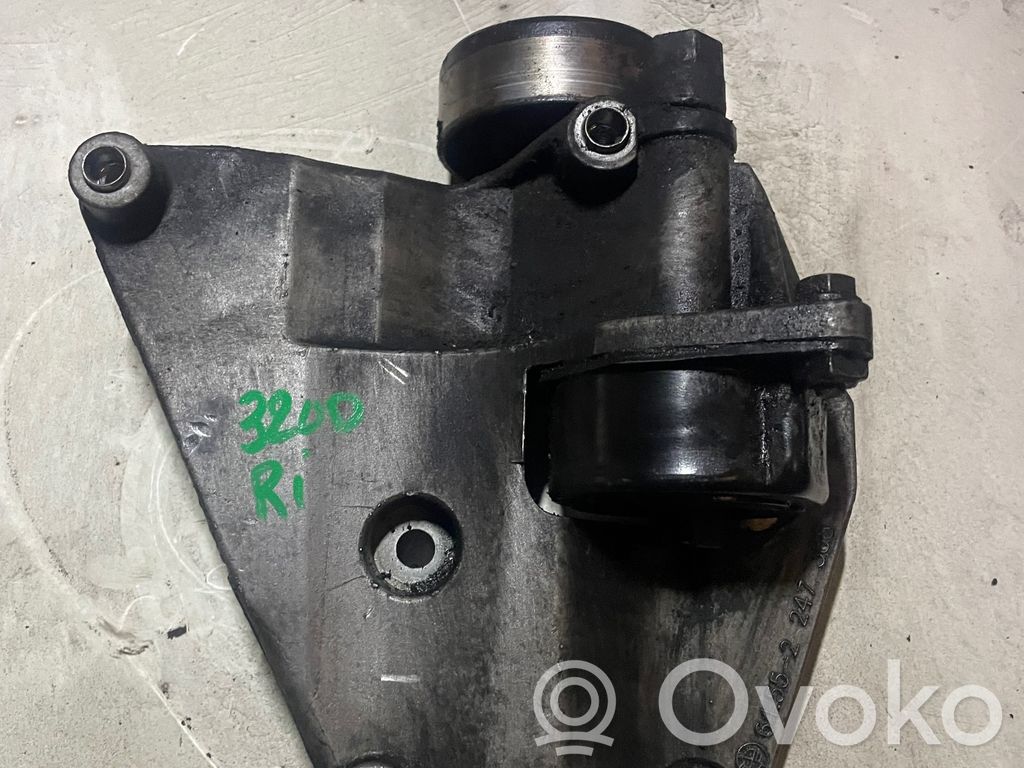 BMW 3 E46 A/C compressor mount bracket 