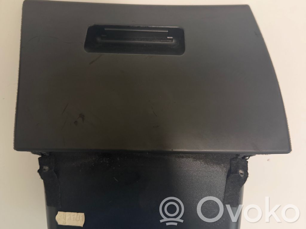 BMW 3 E46 Compartimiento/consola central del panel 