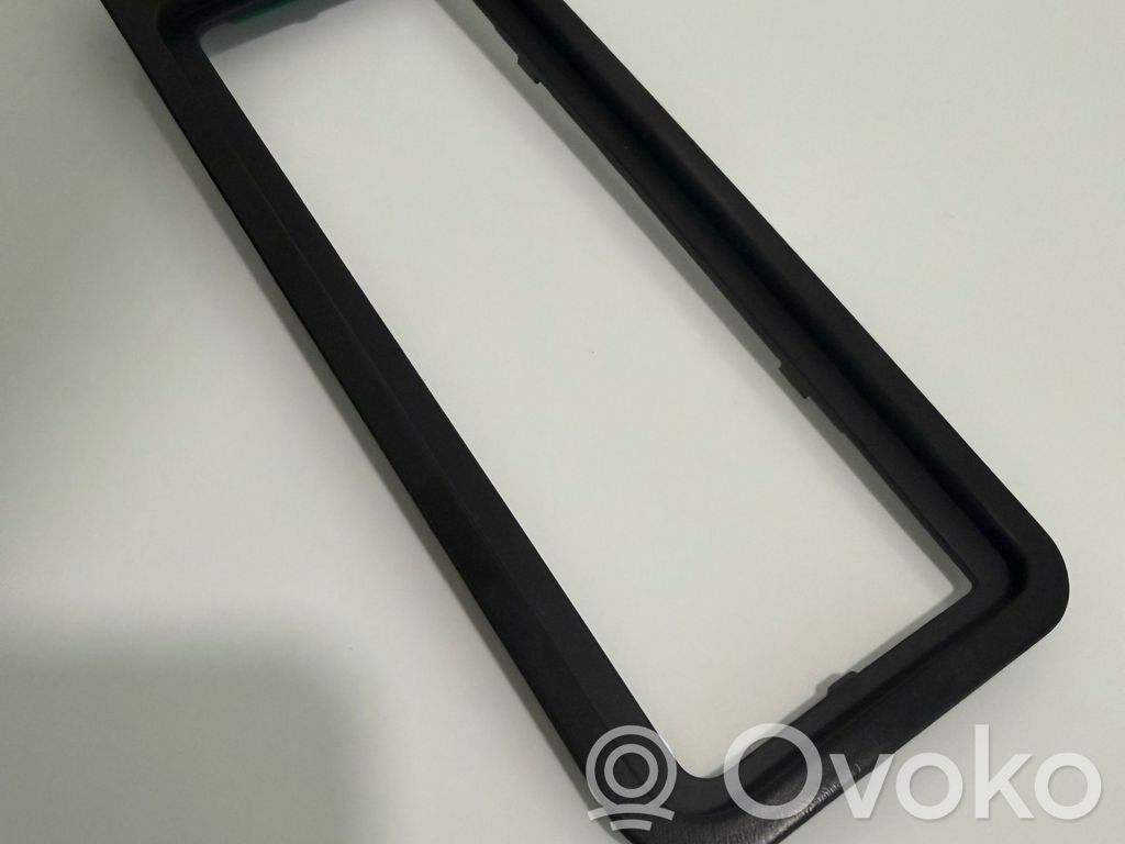 BMW 3 E46 Headlining lighting console trim 