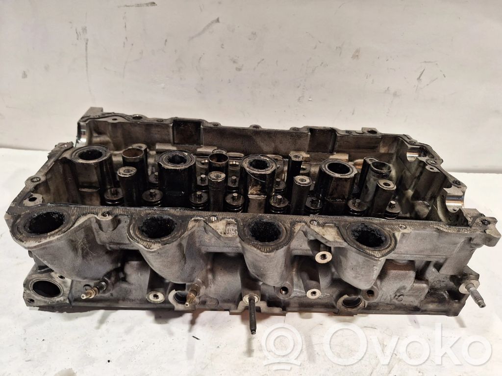 Peugeot 308 Engine head 