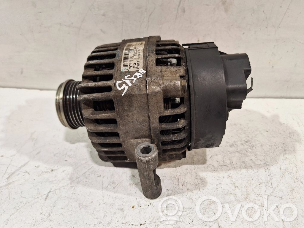Fiat 500L Lichtmaschine 