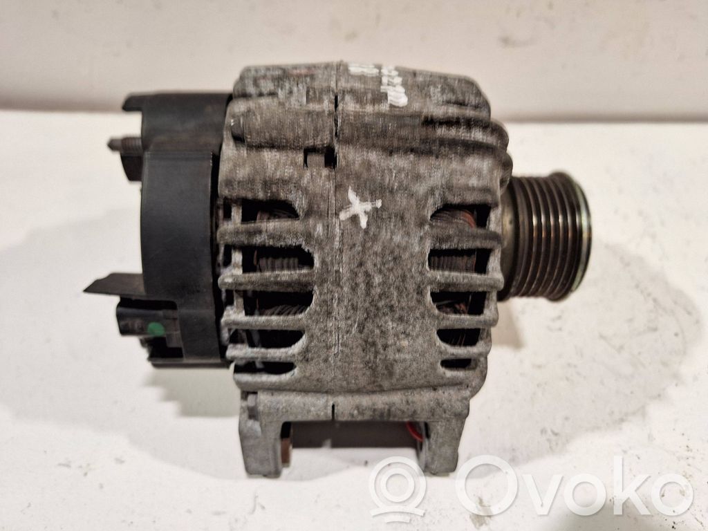 Renault Megane III Generator/alternator 
