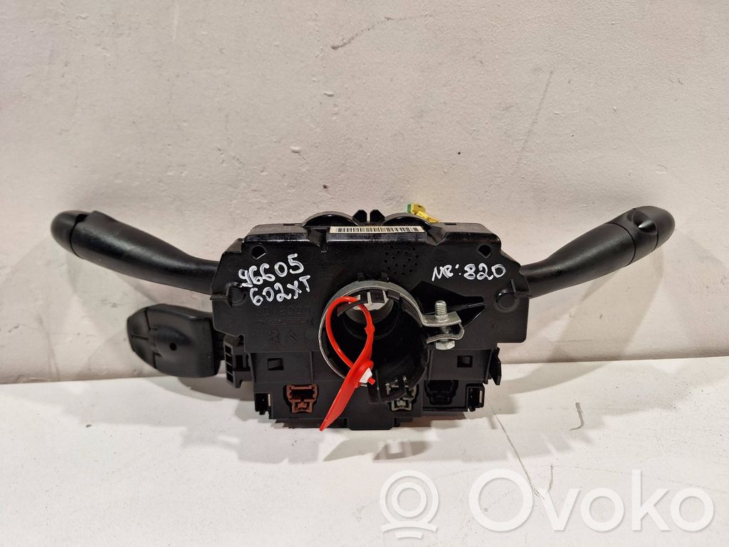 Peugeot 307 Wiper turn signal indicator stalk/switch 