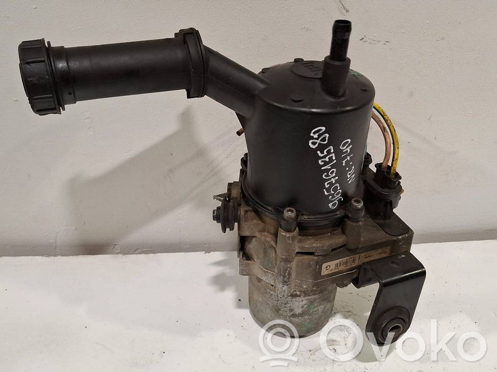 Citroen C4 I Power steering pump 
