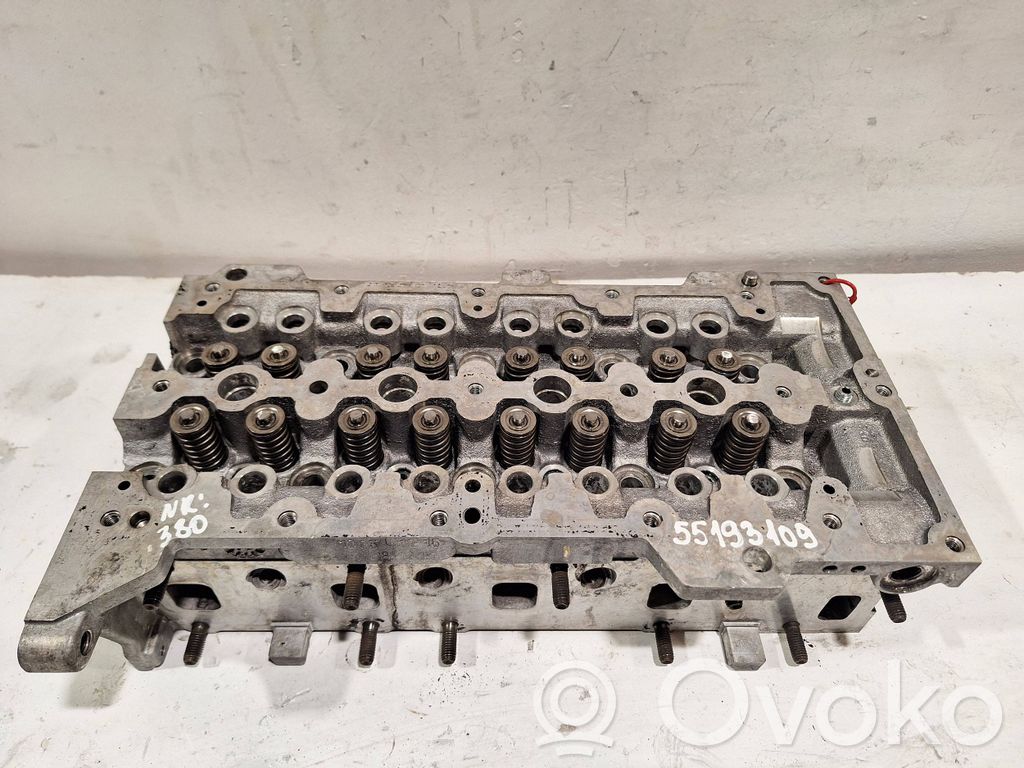 Fiat Grande Punto Engine head 