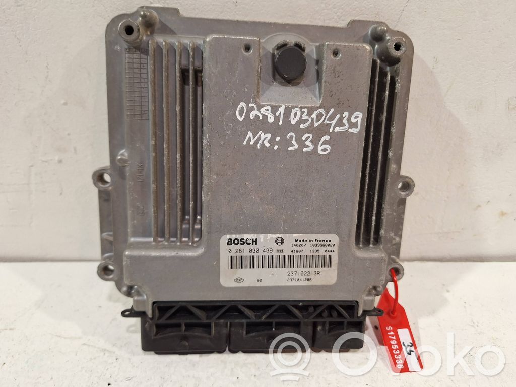 Renault Clio IV Engine control unit/module 