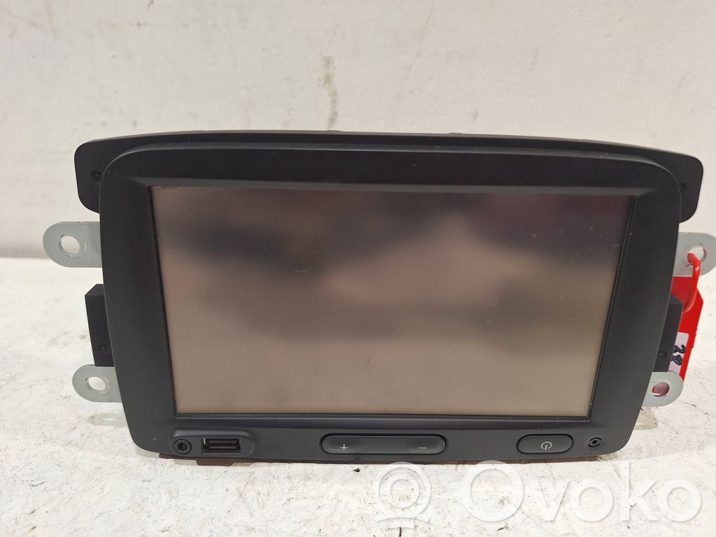 Opel Vivaro Radio/CD/DVD/GPS head unit 