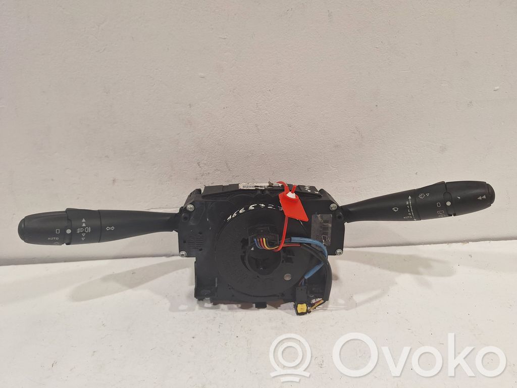 Peugeot 207 Wiper turn signal indicator stalk/switch 