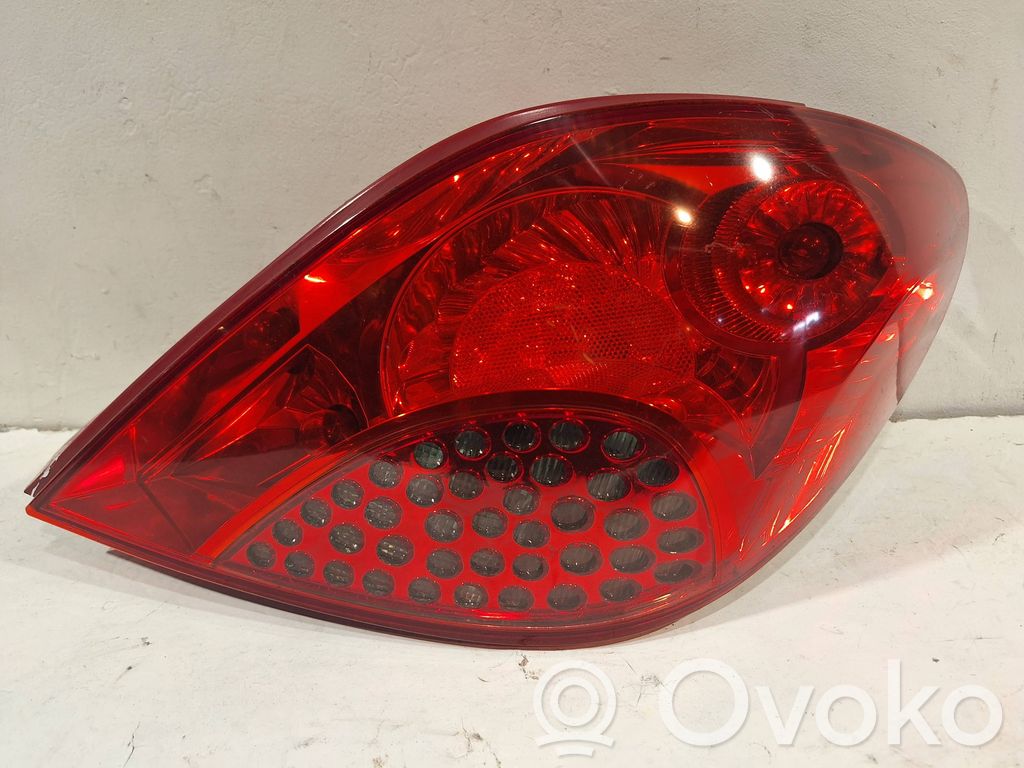 Peugeot 207 Rear/tail lights 
