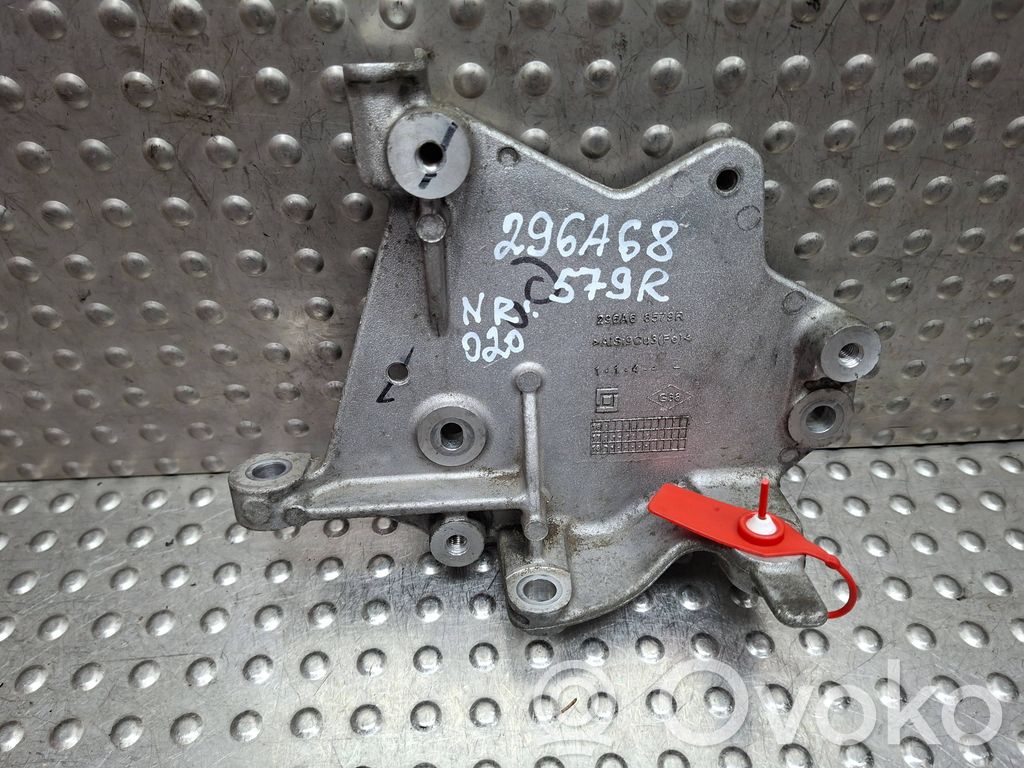 Renault Zoe A/C compressor mount bracket 