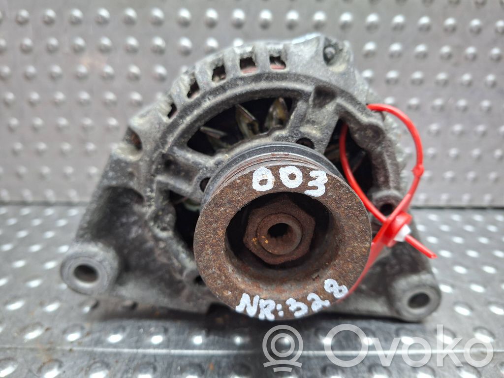 Opel Corsa B Генератор 