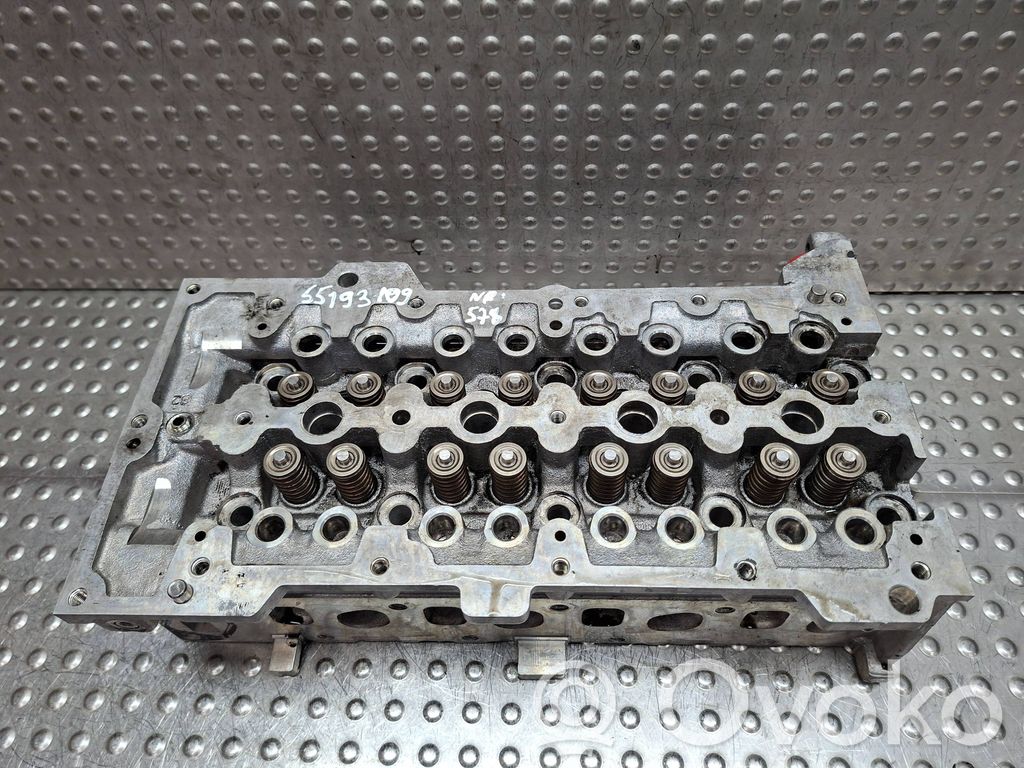 Opel Meriva A Culata del motor 