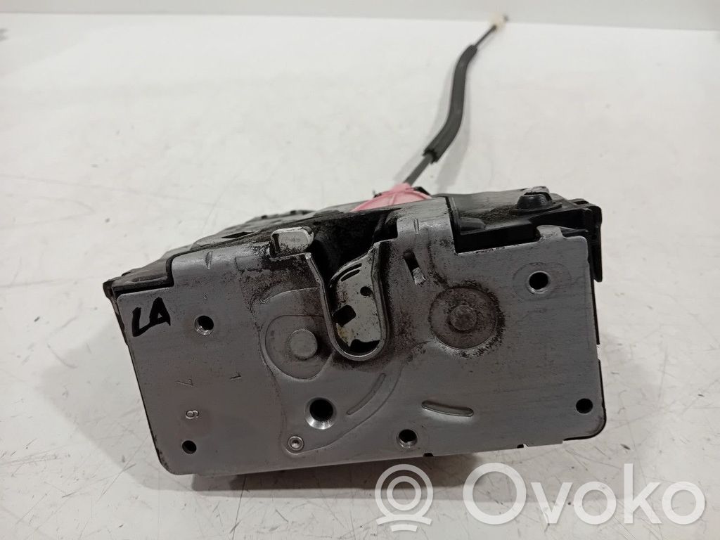 Opel Corsa E Galinių durų spyna 