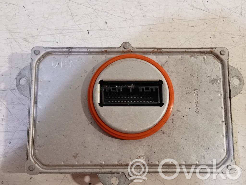 Peugeot 208 II Central body control module 