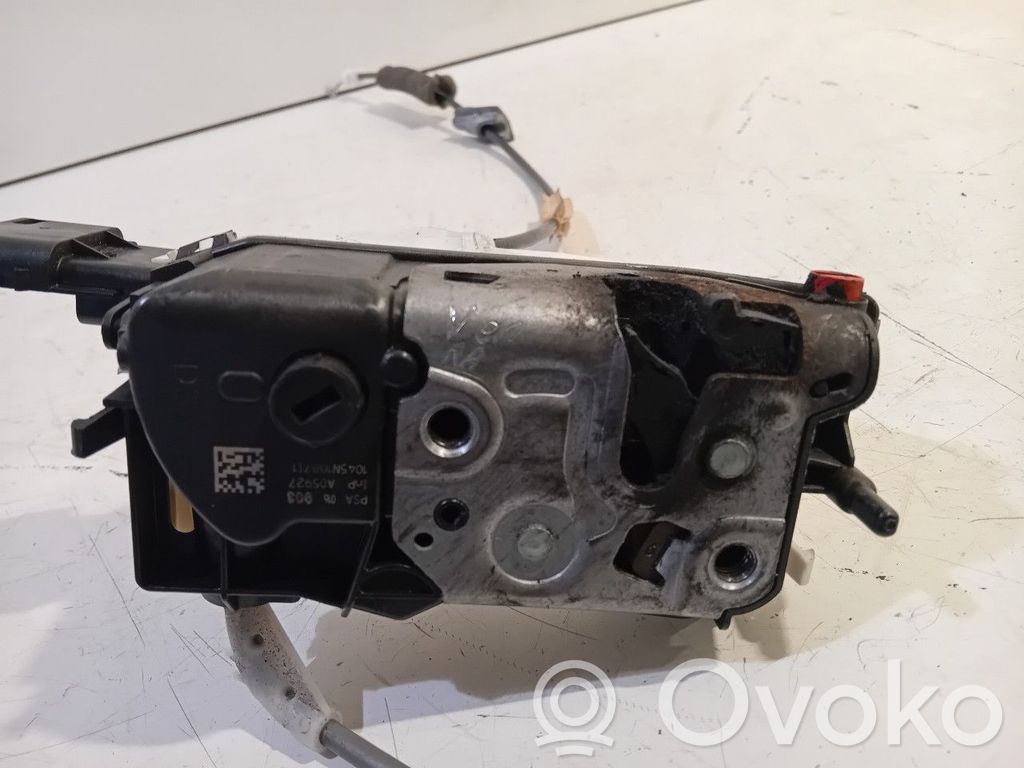 Citroen C4 Cactus Rear door lock 