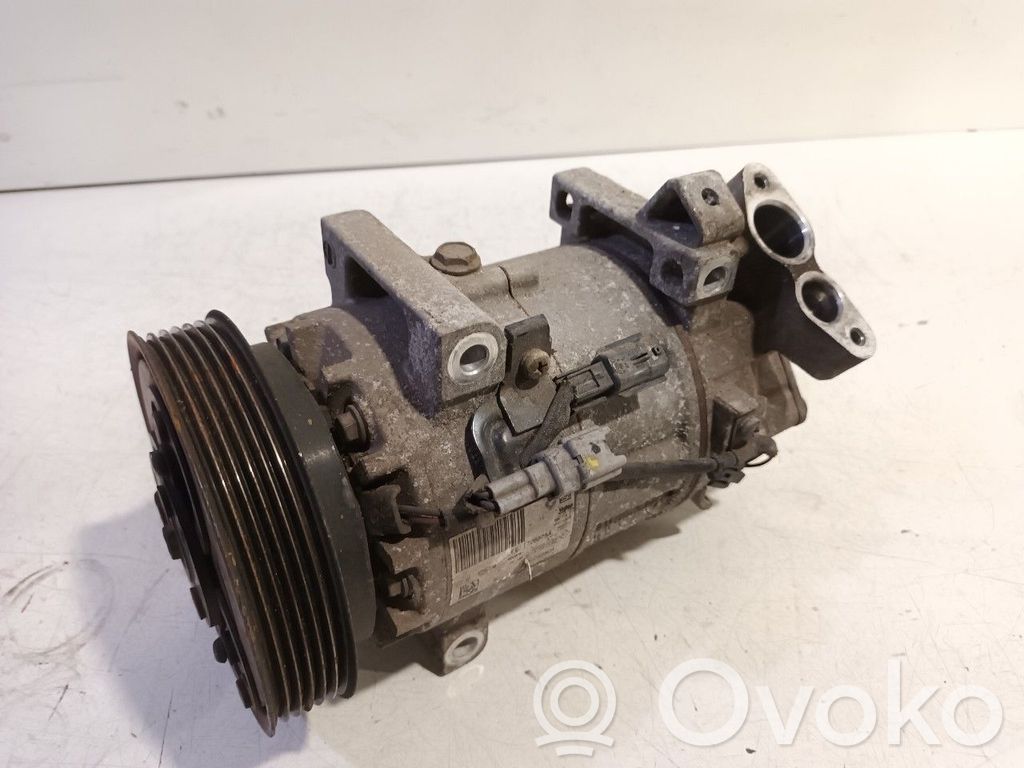 Renault Captur Air conditioning (A/C) compressor (pump) 