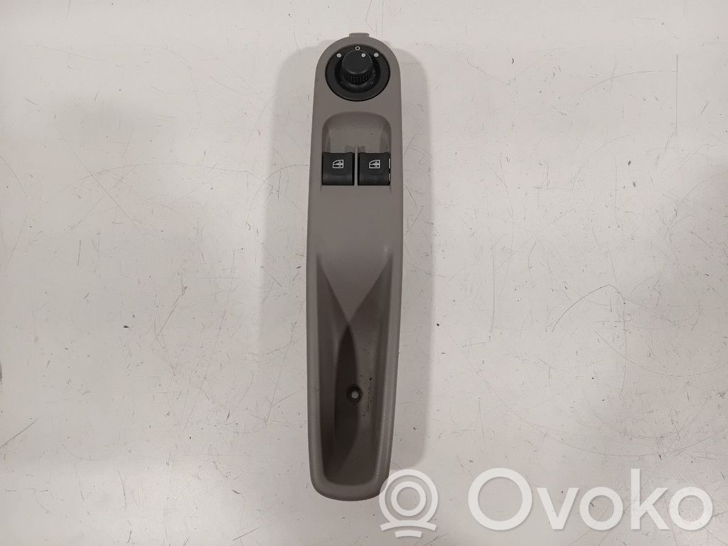 Renault Zoe Interruptor del elevalunas eléctrico 