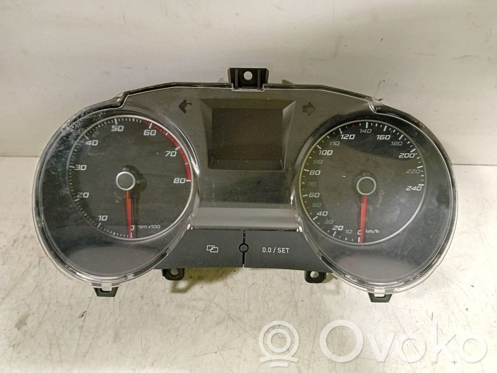 Seat Ibiza IV (6J,6P) Licznik / Prędkościomierz 