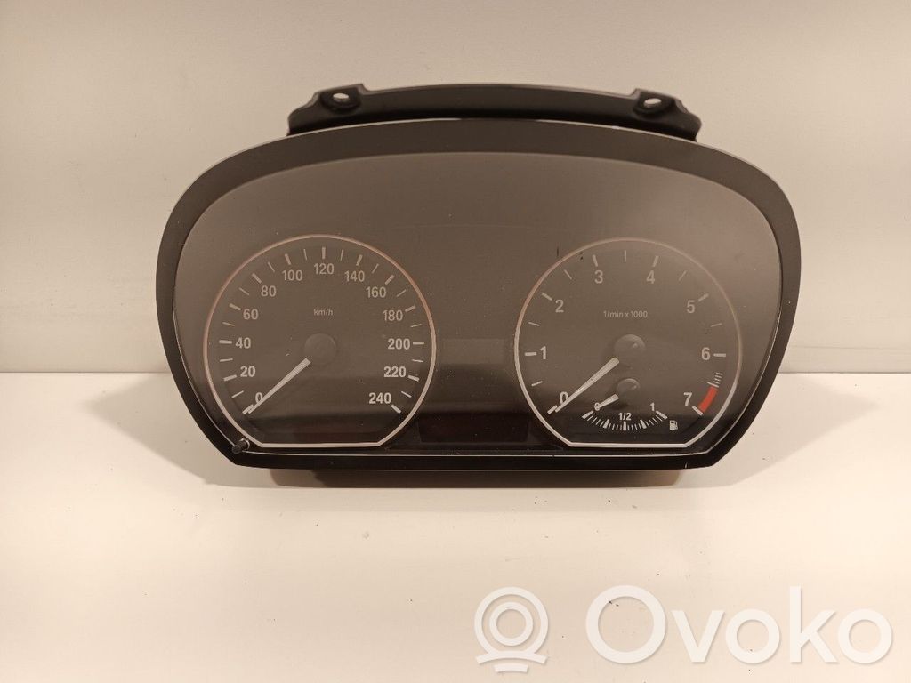 BMW 1 E81 E87 Nopeusmittari (mittaristo) 