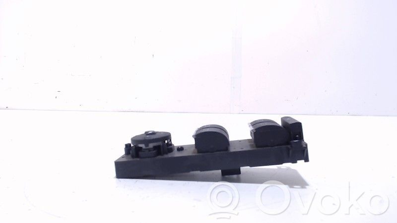 Ford Focus Electric window control switch 