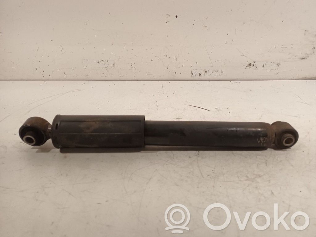 Stoßdämpfer hinten
