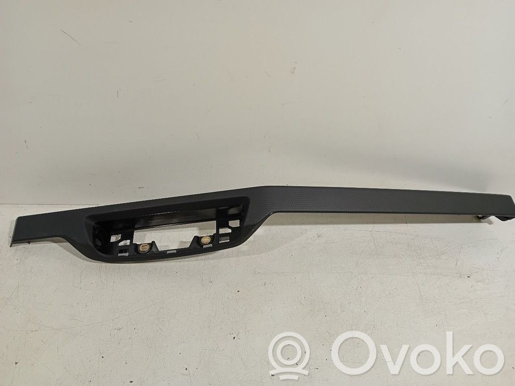 Audi A1 Kojelaudan keskiverhoilu 