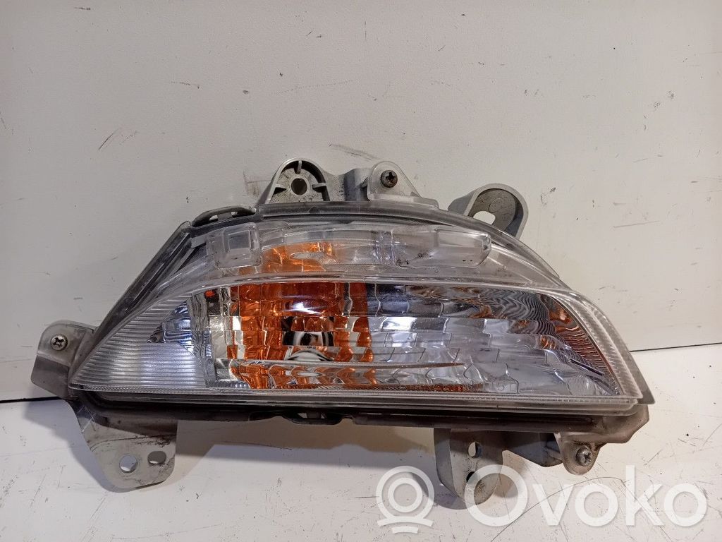 Mazda 3 II Front indicator light 