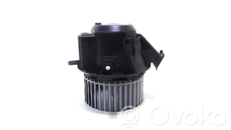Renault Twingo III Heater fan/blower 