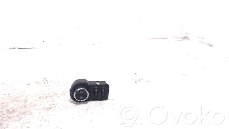 Opel Insignia A Light switch 