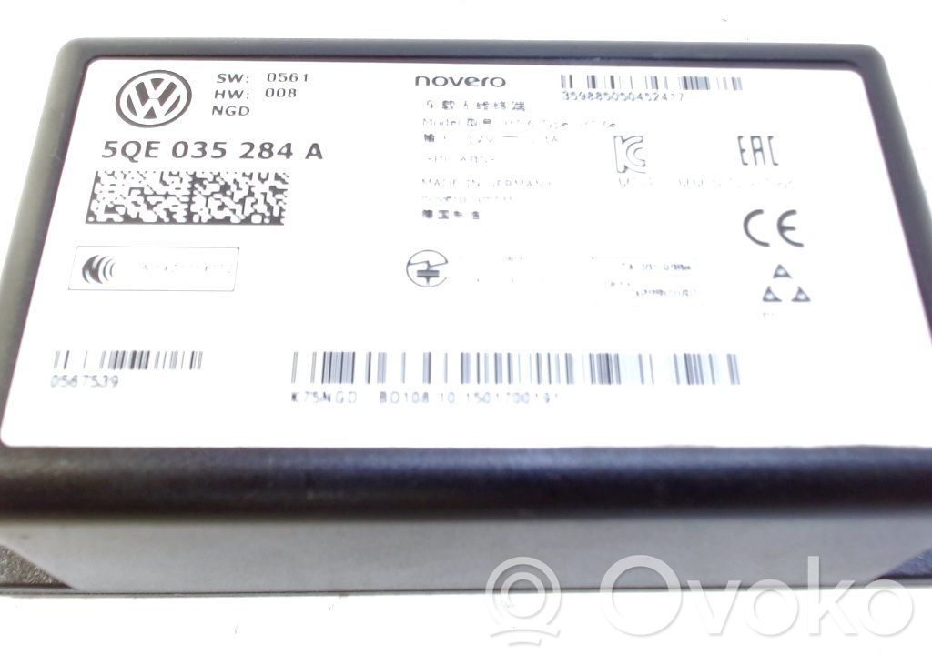 Volkswagen Golf VII Engine control unit/module 