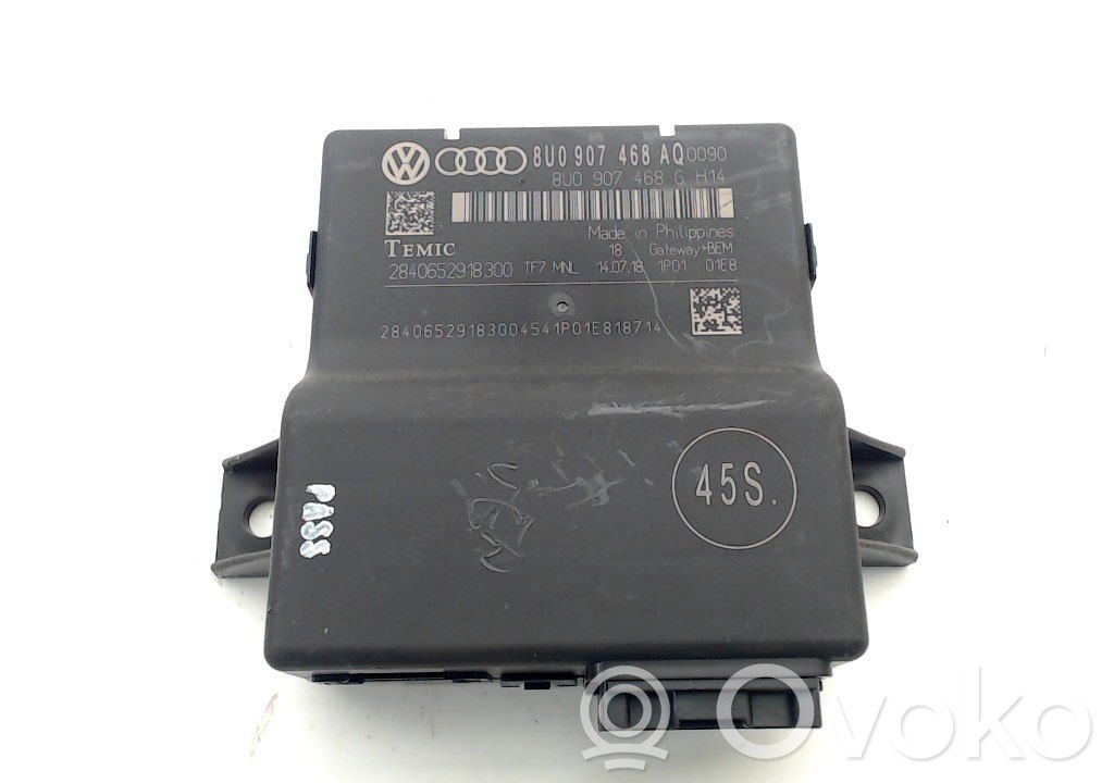 Audi A1 Unidad de control/módulo de carrocería central 
