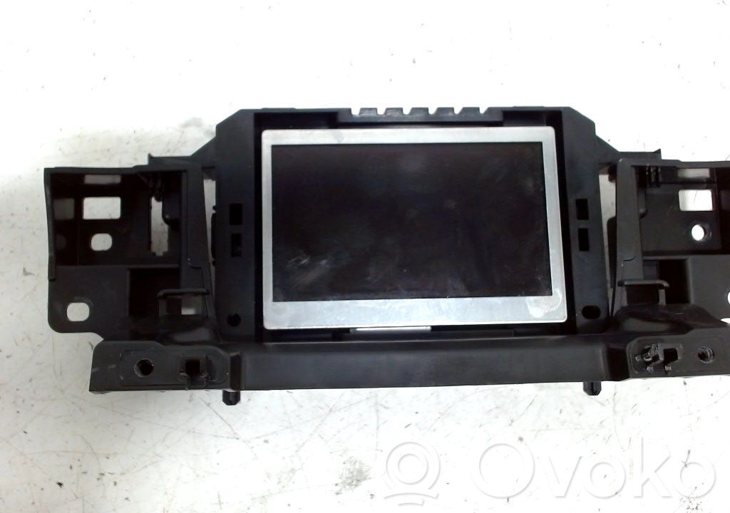 Ford Focus Ekrāns / displejs / mazais ekrāns 