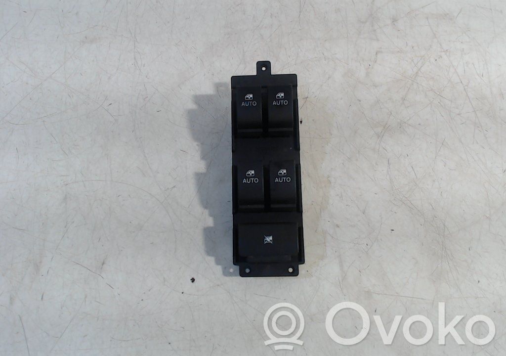 Electric window control switch   202007455