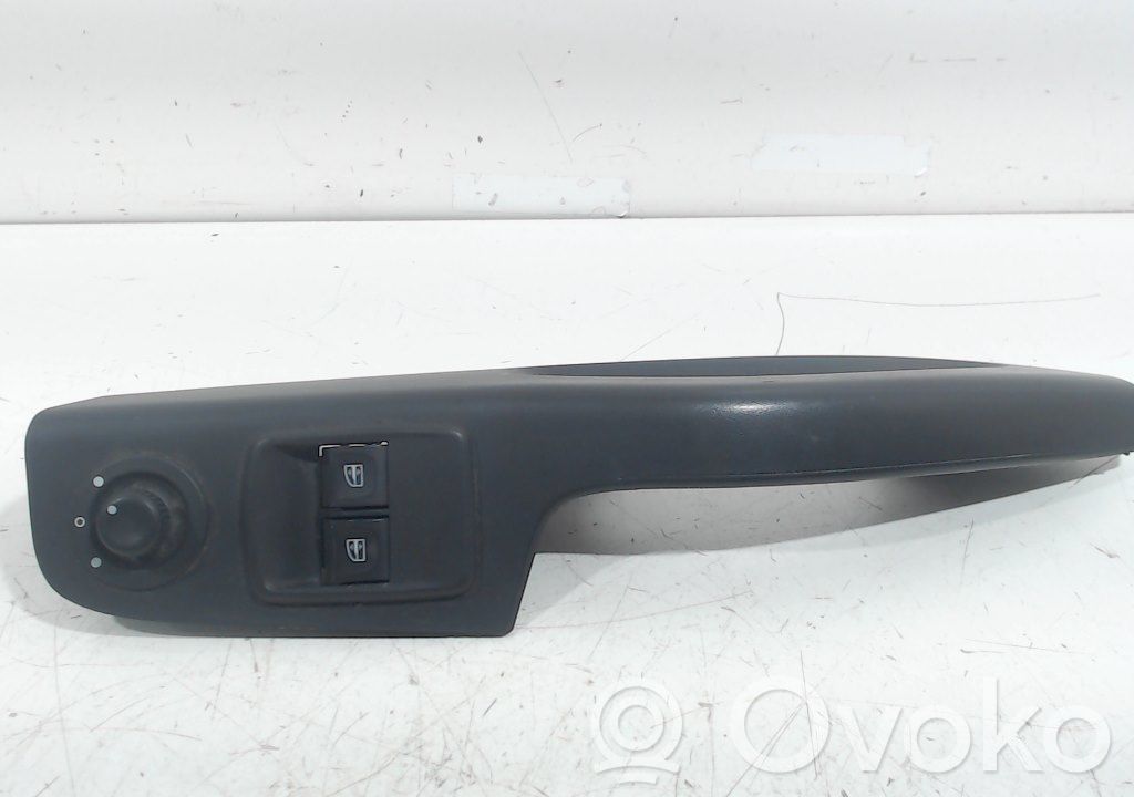Opel Vivaro Comutator comandă geamuri electrice 