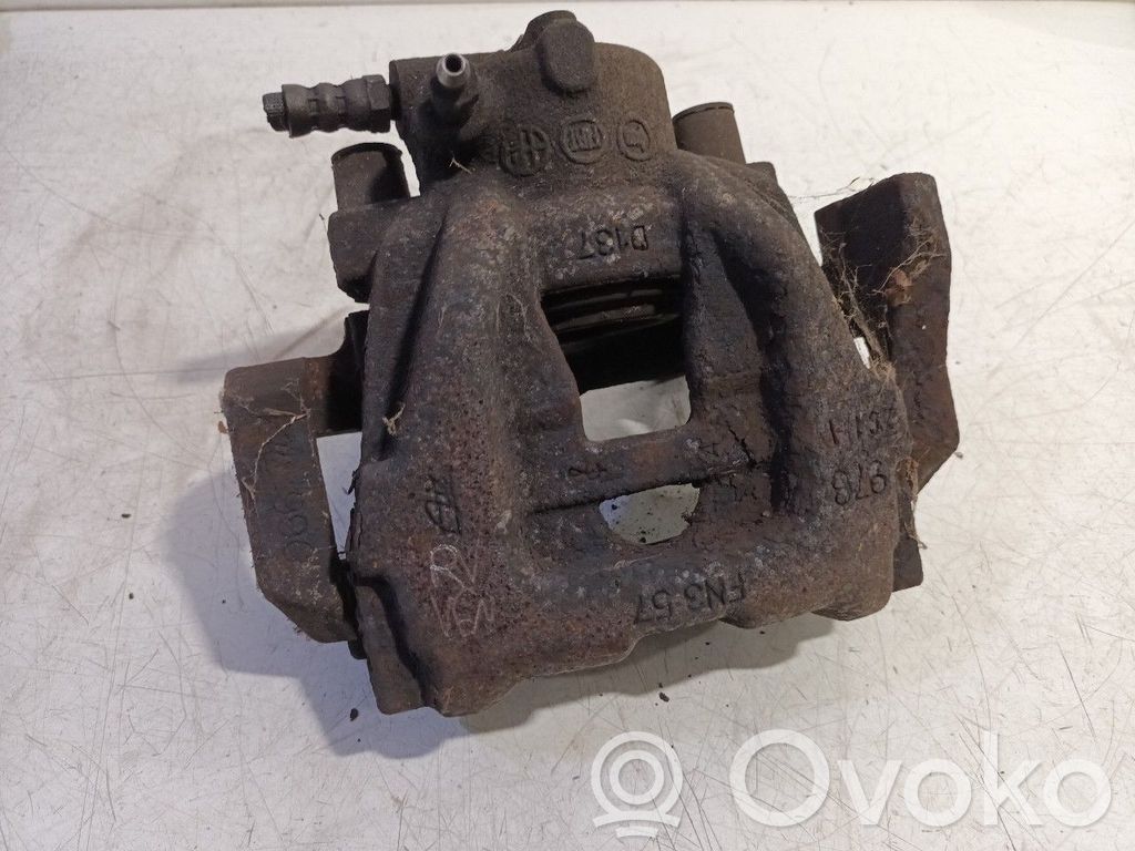 Caliper de freno delantero