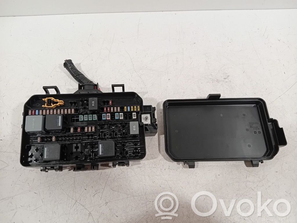 Polestar 2 Fuse box set 