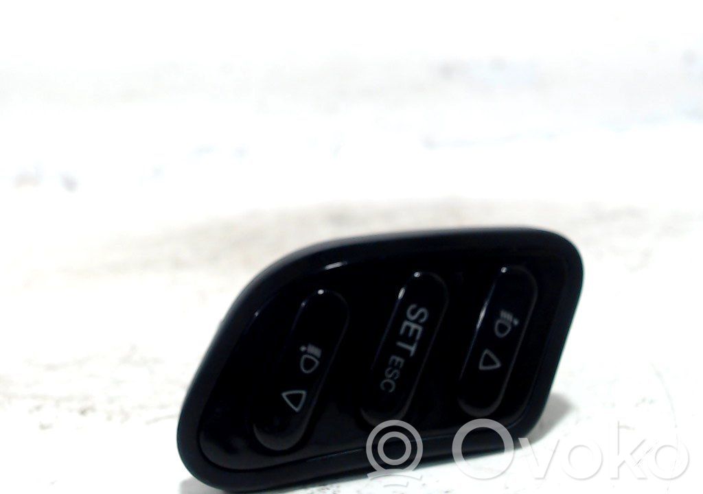 Alfa Romeo Giulietta Headlight level height control switch 