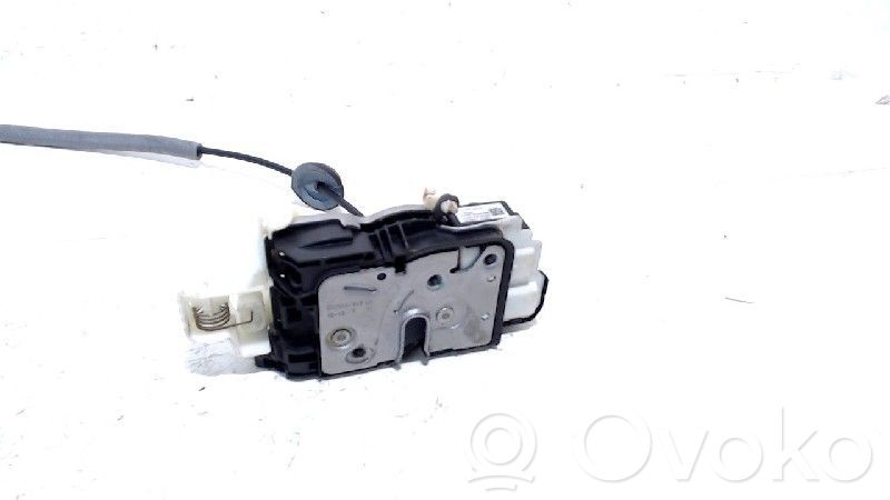 Volvo V40 Front door lock 