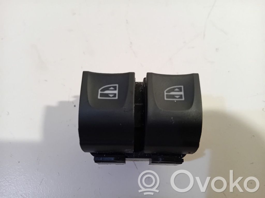 Renault Trafic III (X82) Electric window control switch 